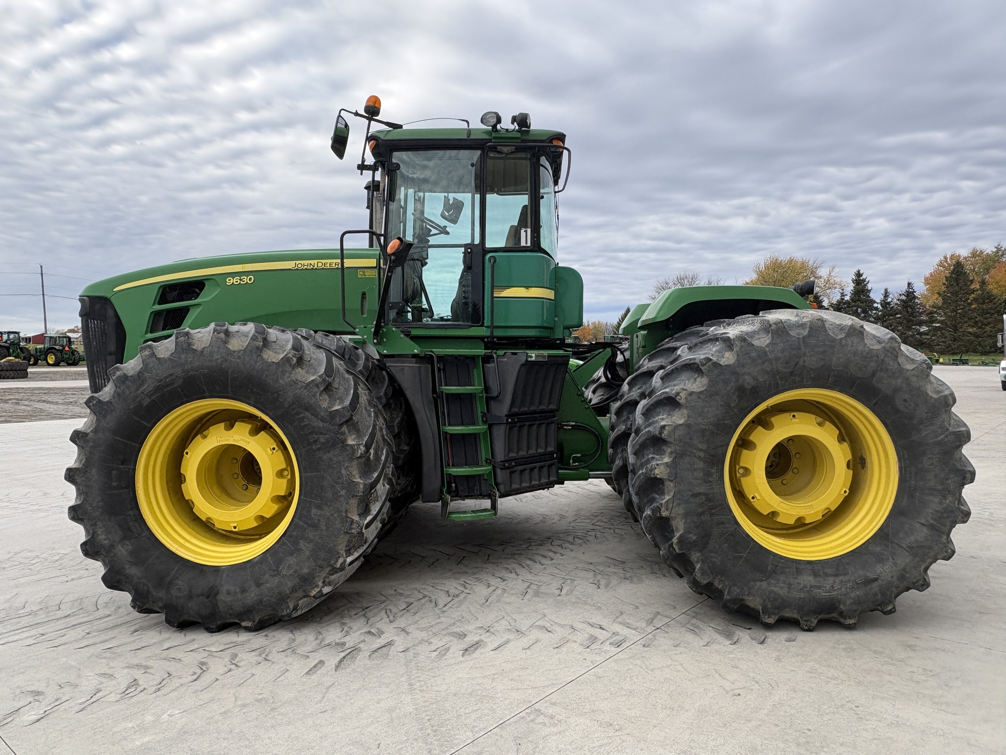 2011 John Deere 9630 Image 6