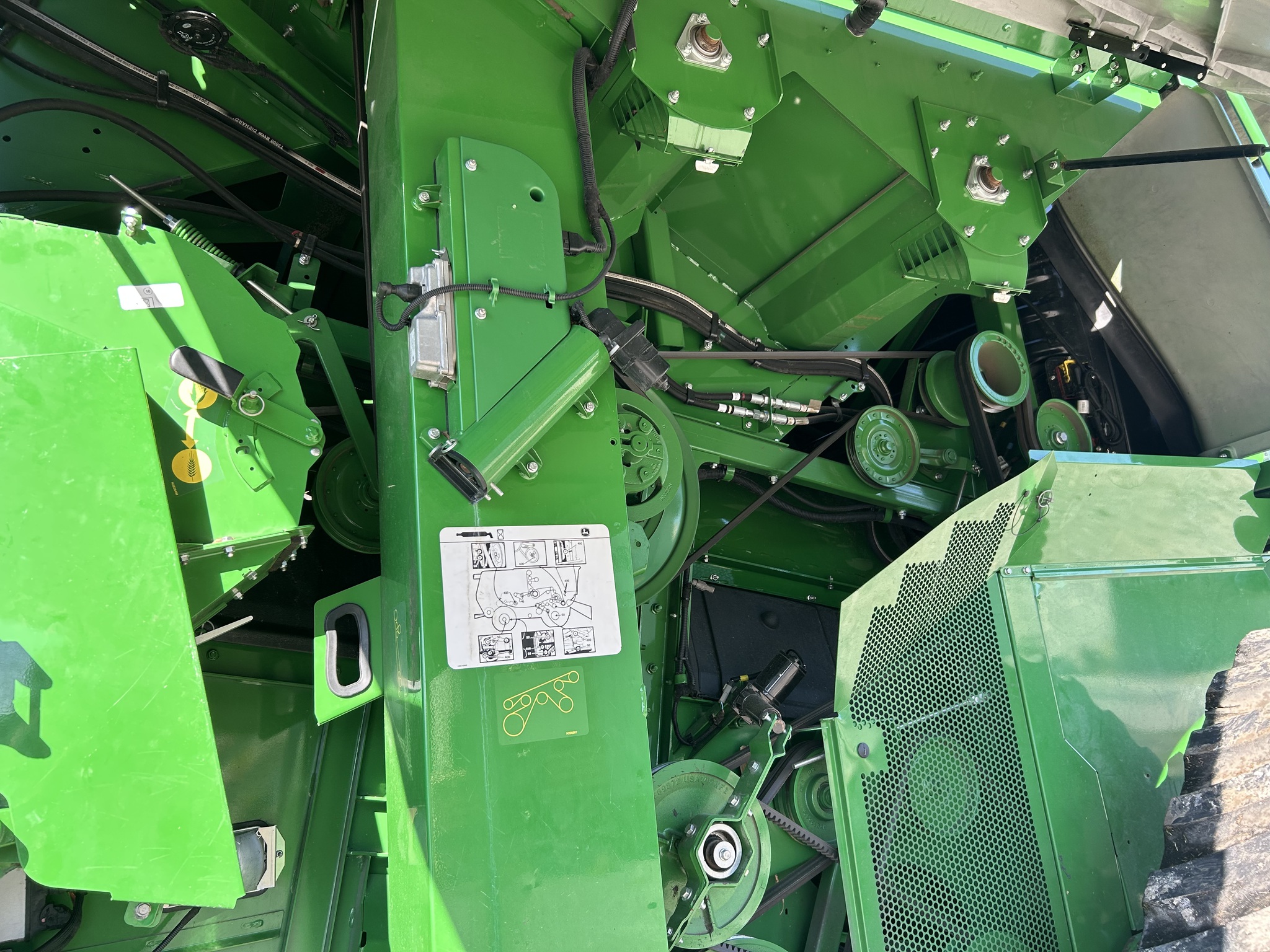  2021 John Deere S780 at Heritage Tractor in Nevada, MO