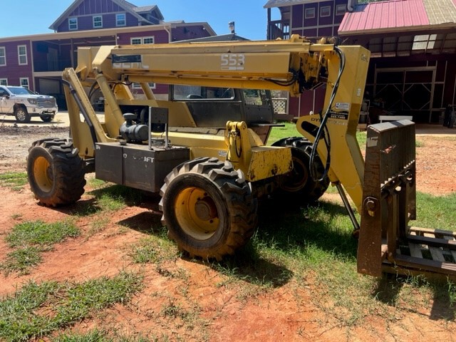 1995 Gehl 553 Image 1