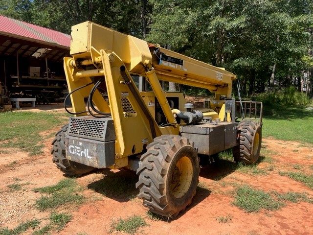 1995 Gehl 553 Image 3