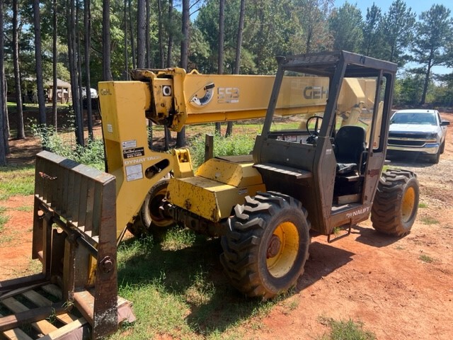 1995 Gehl 553 Image 4