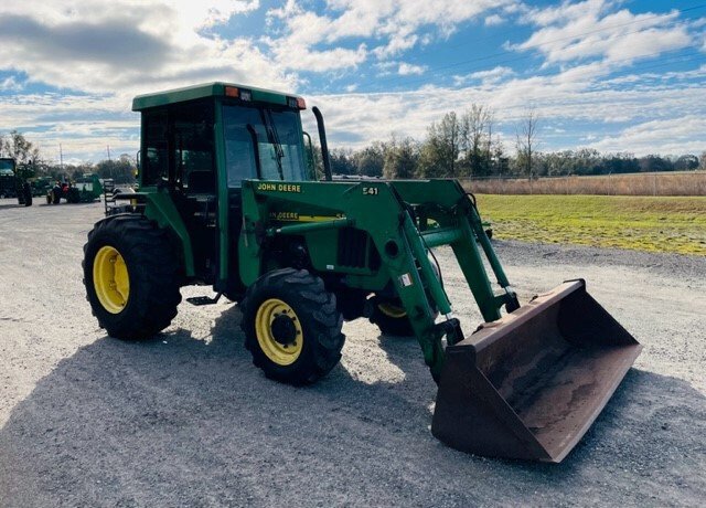 2000 John Deere 5510 Image 1
