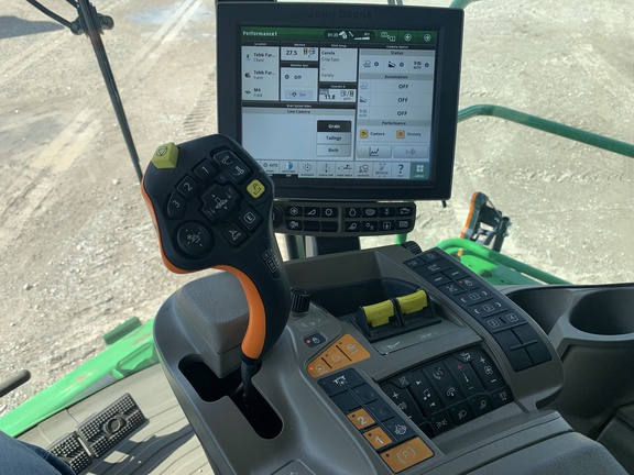 2022 John Deere X9 1100