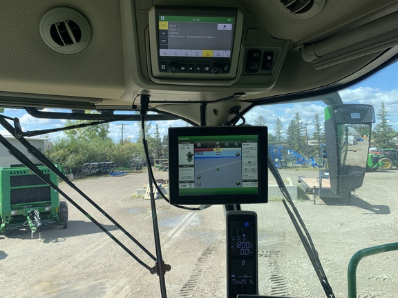 2022 John Deere X9 1100