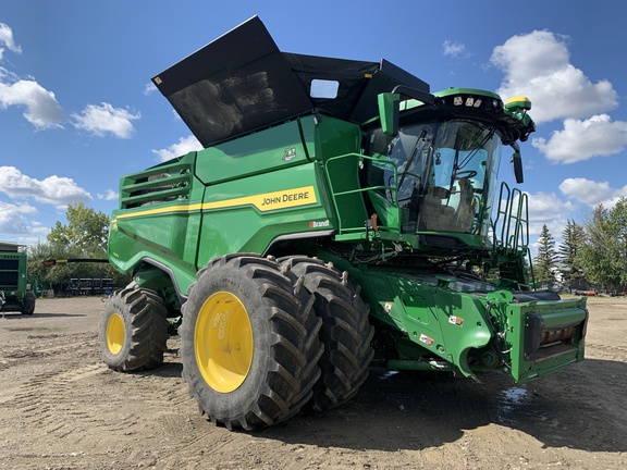 2022 John Deere X9 1100