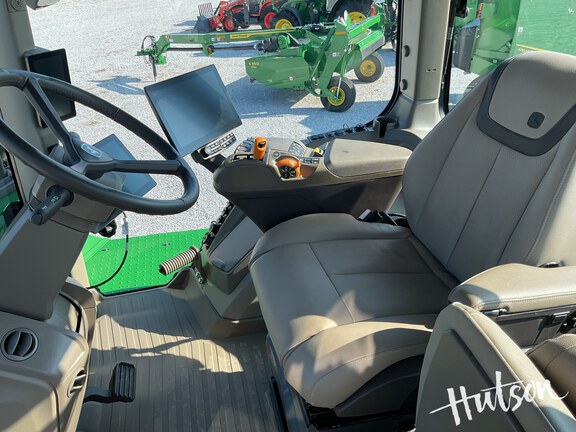 Photo of 2024 John Deere 9RX 640