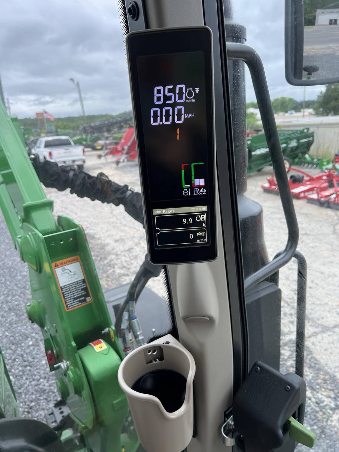 2023 John Deere 6110M Image 5