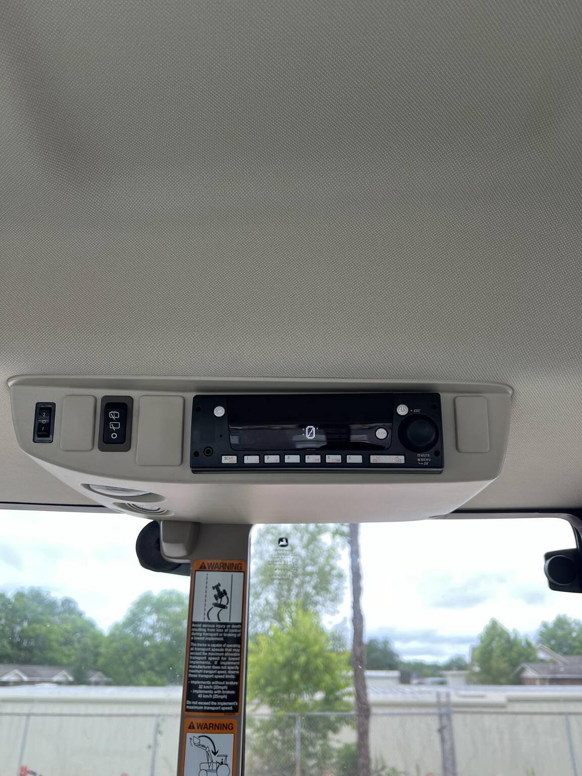 2023 John Deere 6110M Image 6