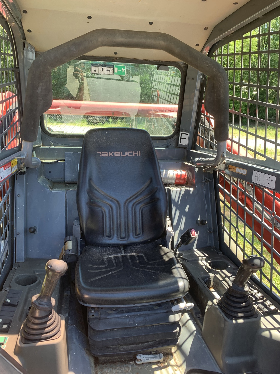 2017 Takeuchi TL 10V-2 Image 6