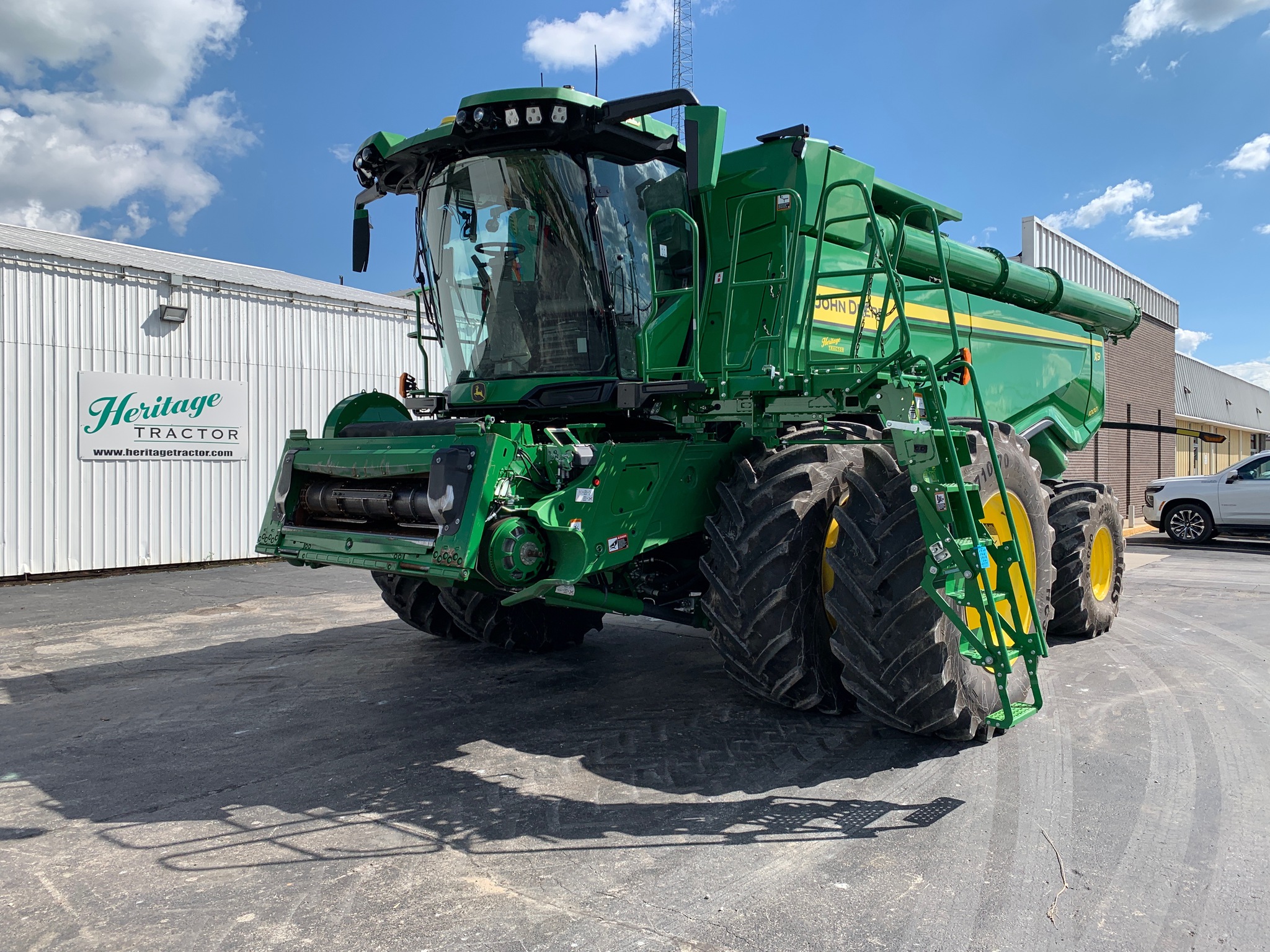  2023 John Deere X9 1000 at Heritage Tractor in Lamar, MO