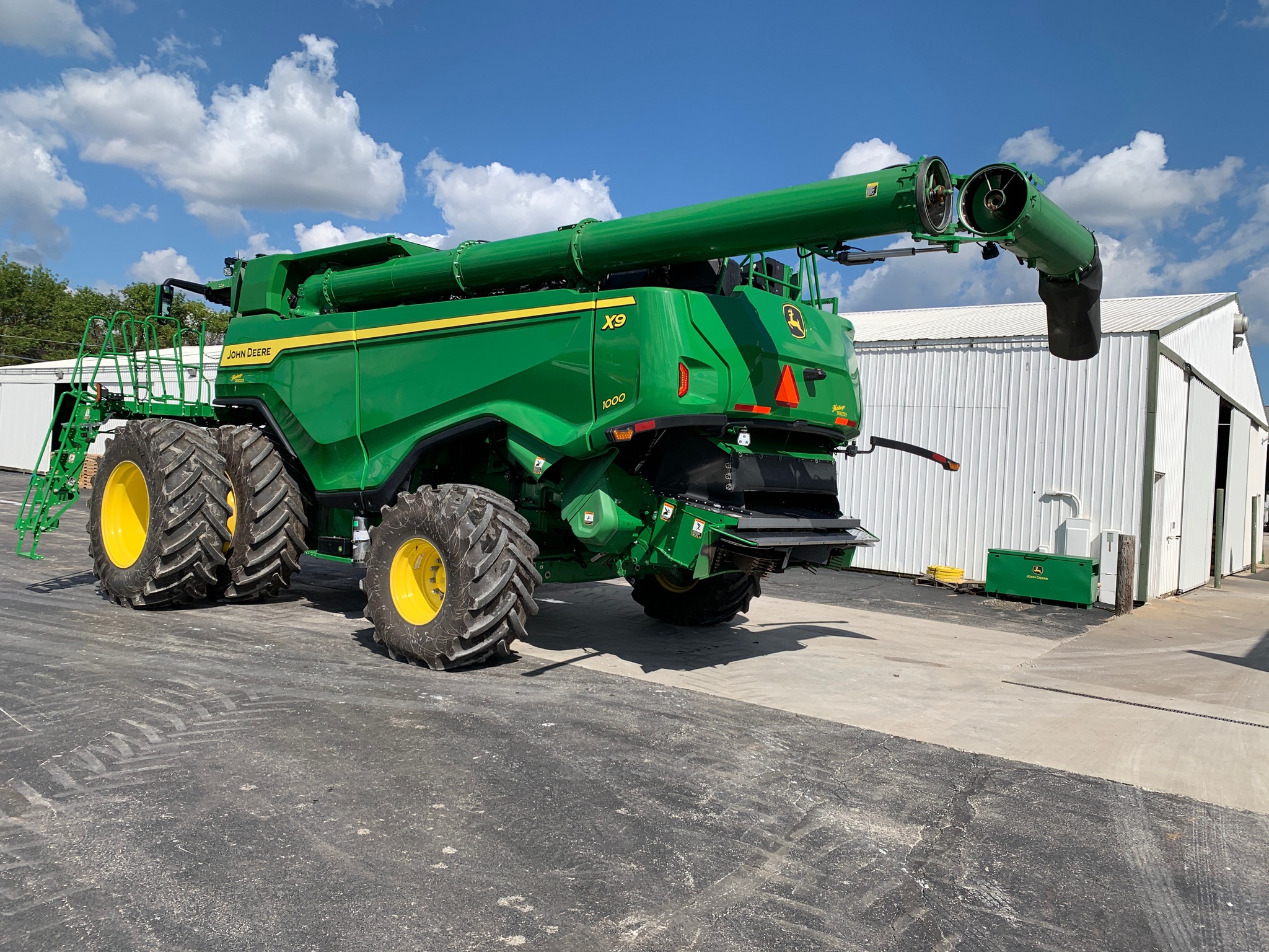  2023 John Deere X9 1000 at Heritage Tractor in Lamar, MO