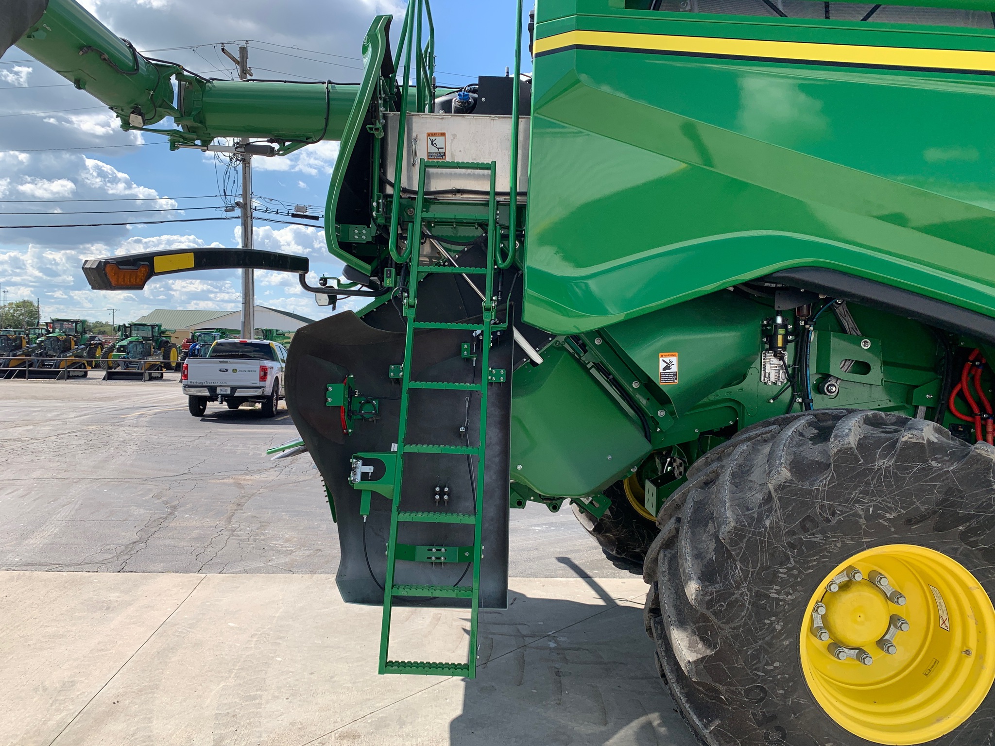  2023 John Deere X9 1000 at Heritage Tractor in Lamar, MO