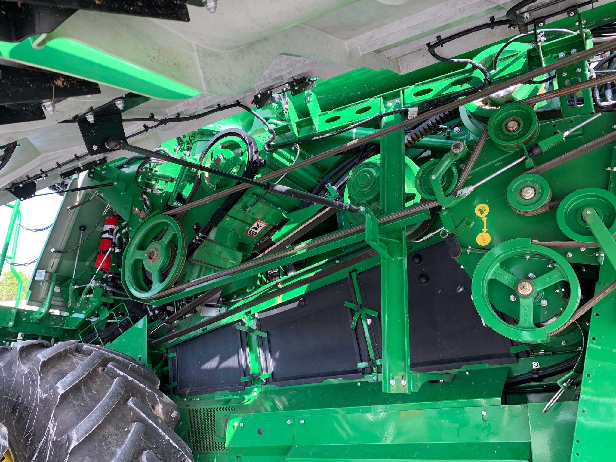  2023 John Deere X9 1000 at Heritage Tractor in Lamar, MO