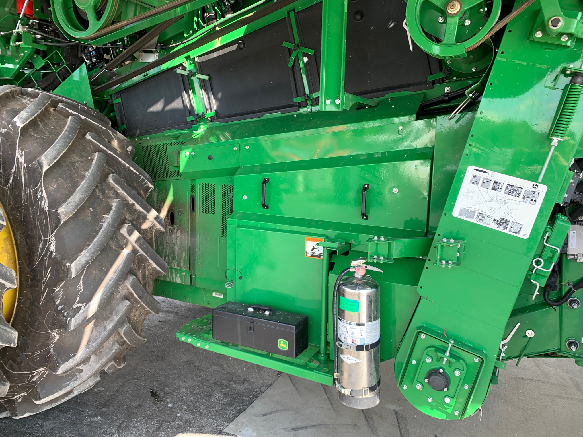  2023 John Deere X9 1000 at Heritage Tractor in Lamar, MO
