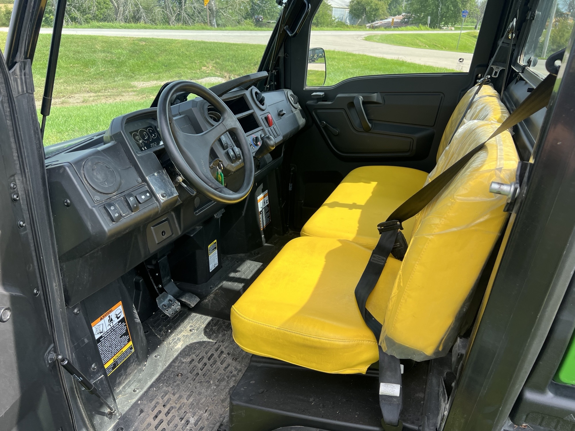 2021 John Deere XUV 835M Image 4