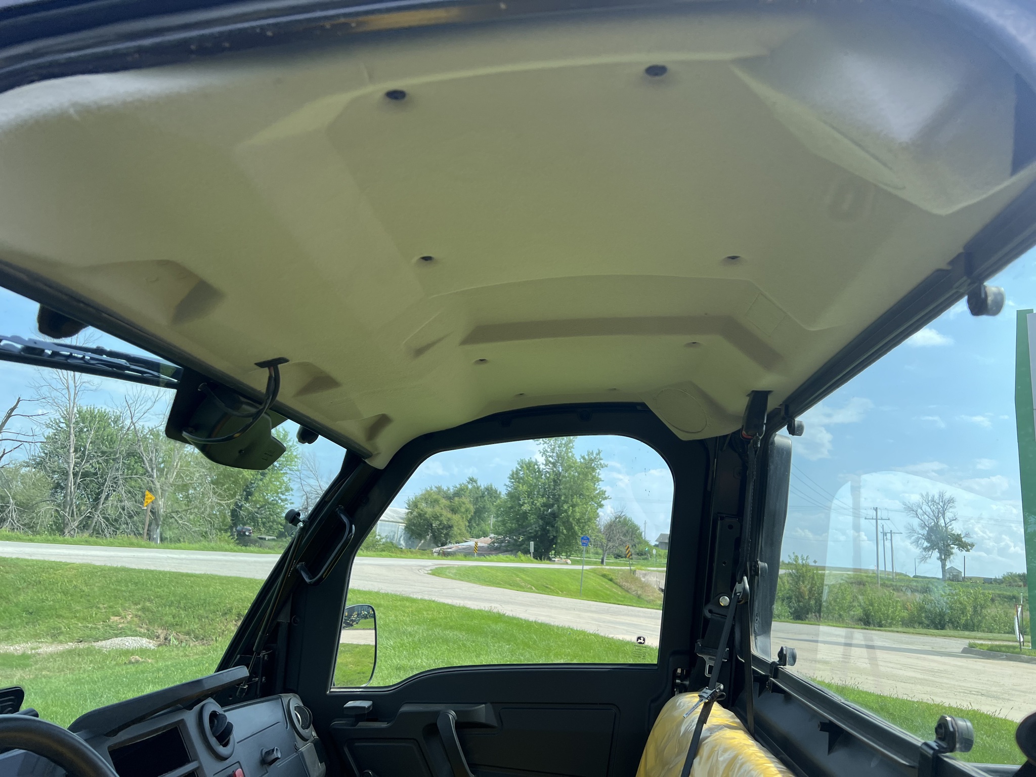 2021 John Deere XUV 835M Image 6