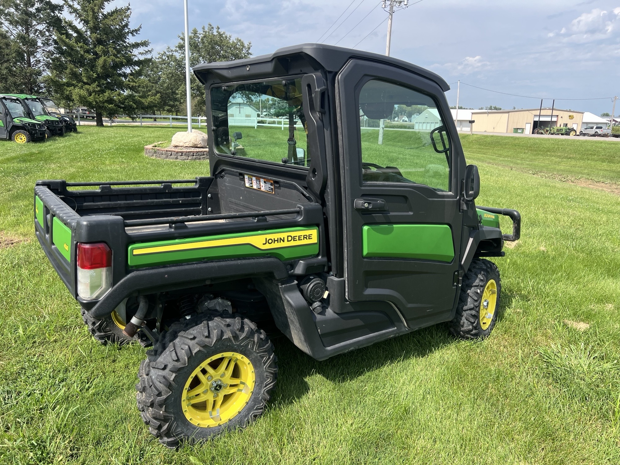 2021 John Deere XUV 835M Image 12