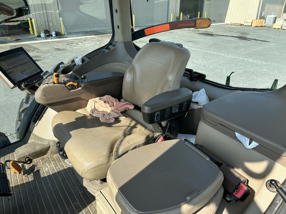 2016 John Deere 8370R Photo 6