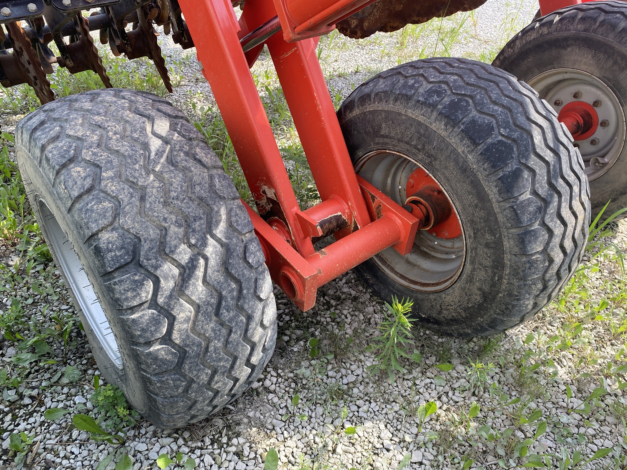 Used 2018 Krause 8050-20 Vertical Tillage at Koenig Equipment in Greenfield, IN - PhotoXL8