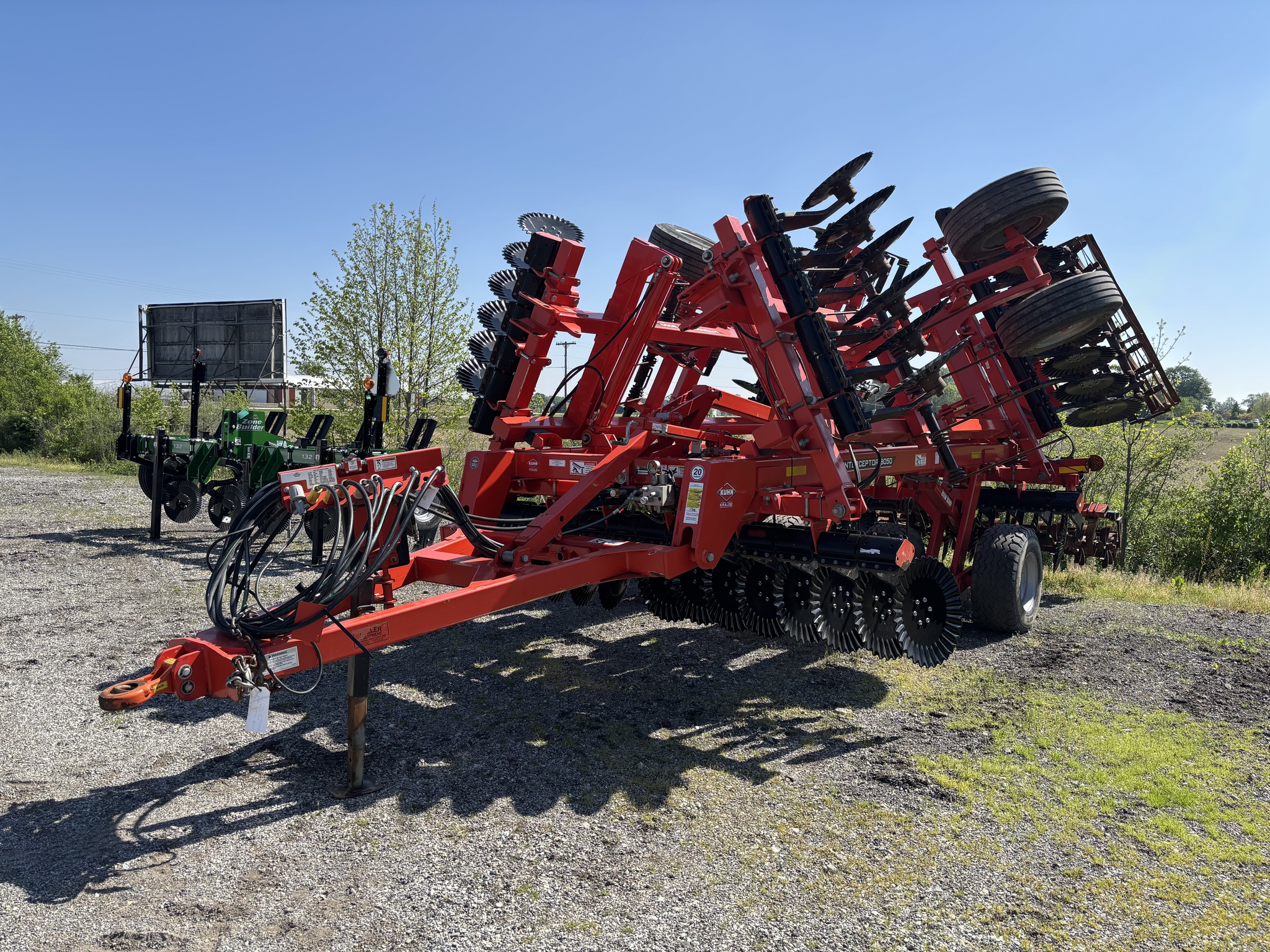 Used 2018 Krause 8050-20 Vertical Tillage at Koenig Equipment in Greenfield, IN - PhotoXL2