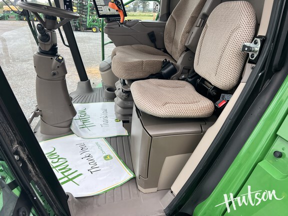 Photo of 2024 John Deere S780