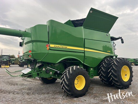 Photo of 2024 John Deere S780