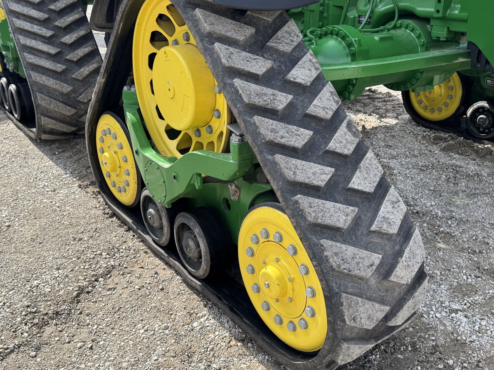  2023 John Deere 8RX 410 at Heritage Tractor in Streator, IL
