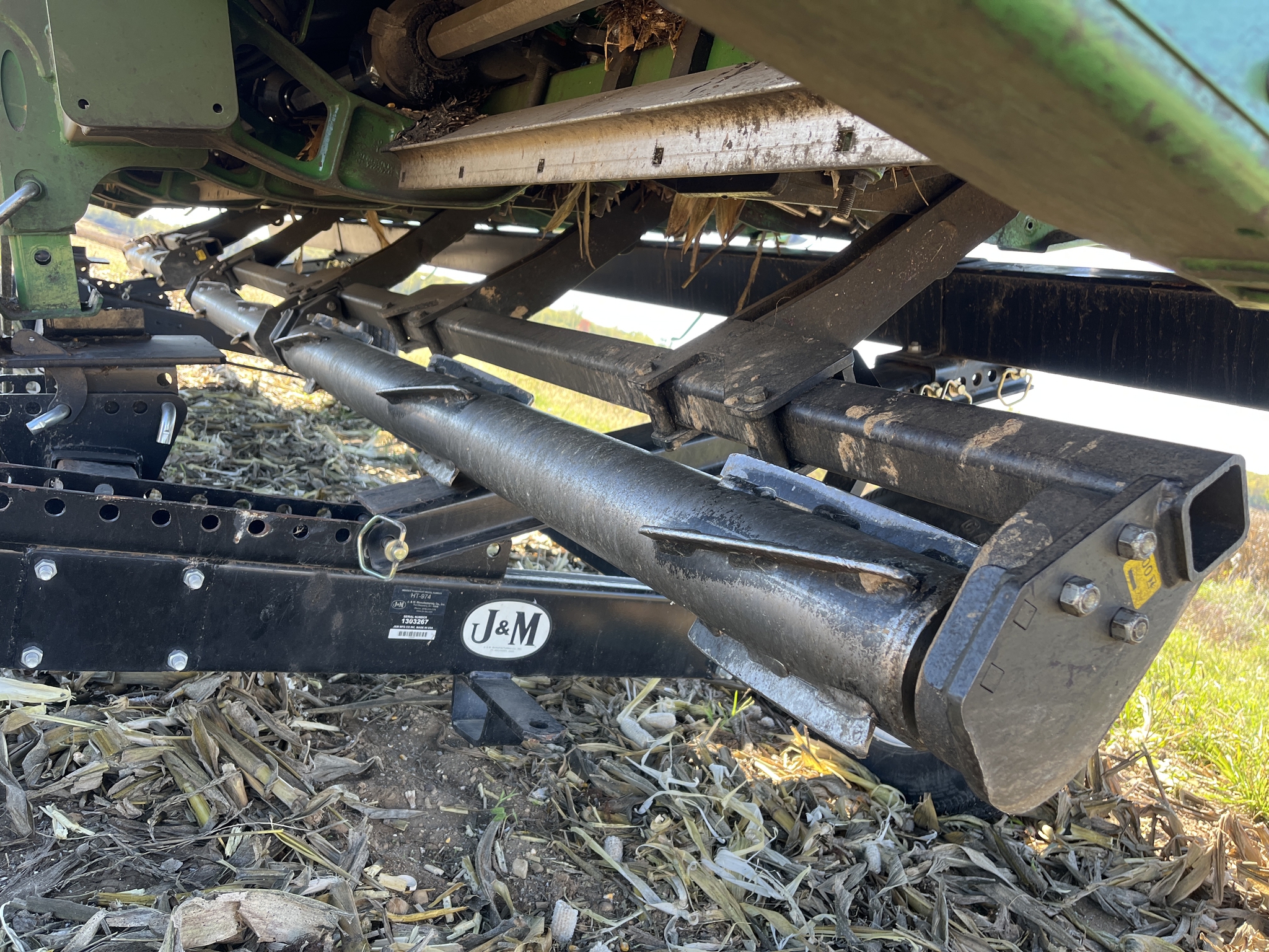 Used 2023 John Deere C8R Corn and Row Crop headers at Koenig Equipment in Urbana, OH - PhotoXL24