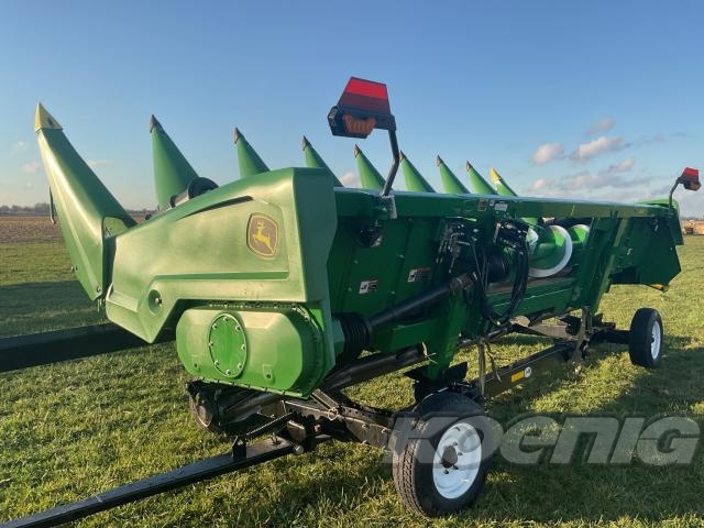 Used 2023 John Deere C8R Corn and Row Crop headers at Koenig Equipment in Urbana, OH - PhotoXL15