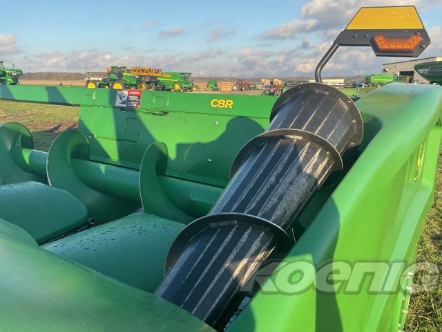 Used 2023 John Deere C8R Corn and Row Crop headers at Koenig Equipment in Urbana, OH - PhotoXL19
