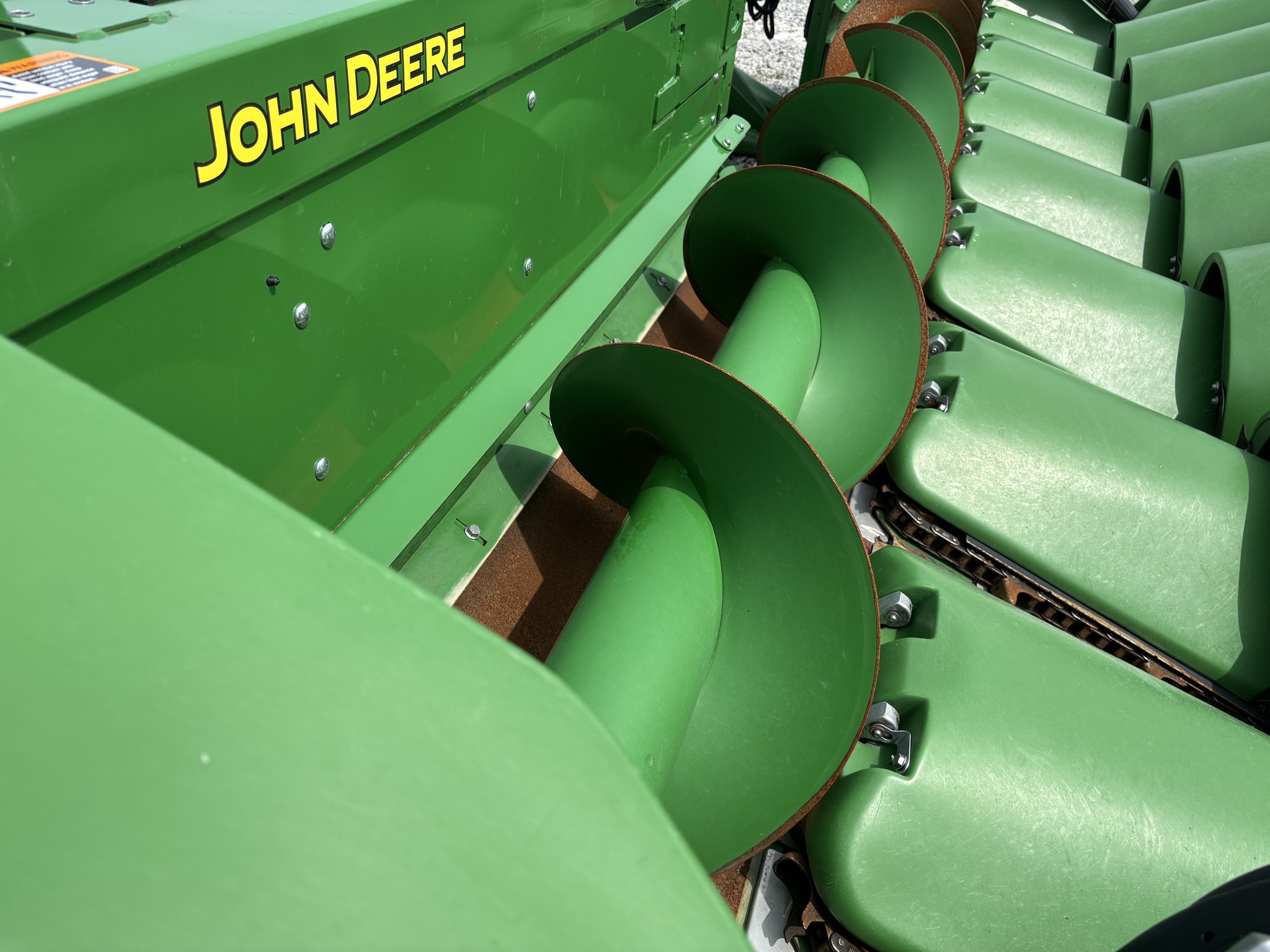 Used 2023 John Deere C8R Corn and Row Crop headers at Koenig Equipment in Urbana, OH - PhotoXL18