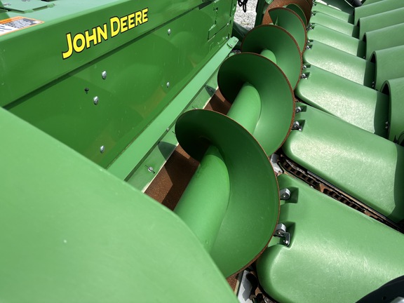 Used 2023 John Deere C8R Corn and Row Crop headers at Koenig Equipment in Urbana, OH - Photo18