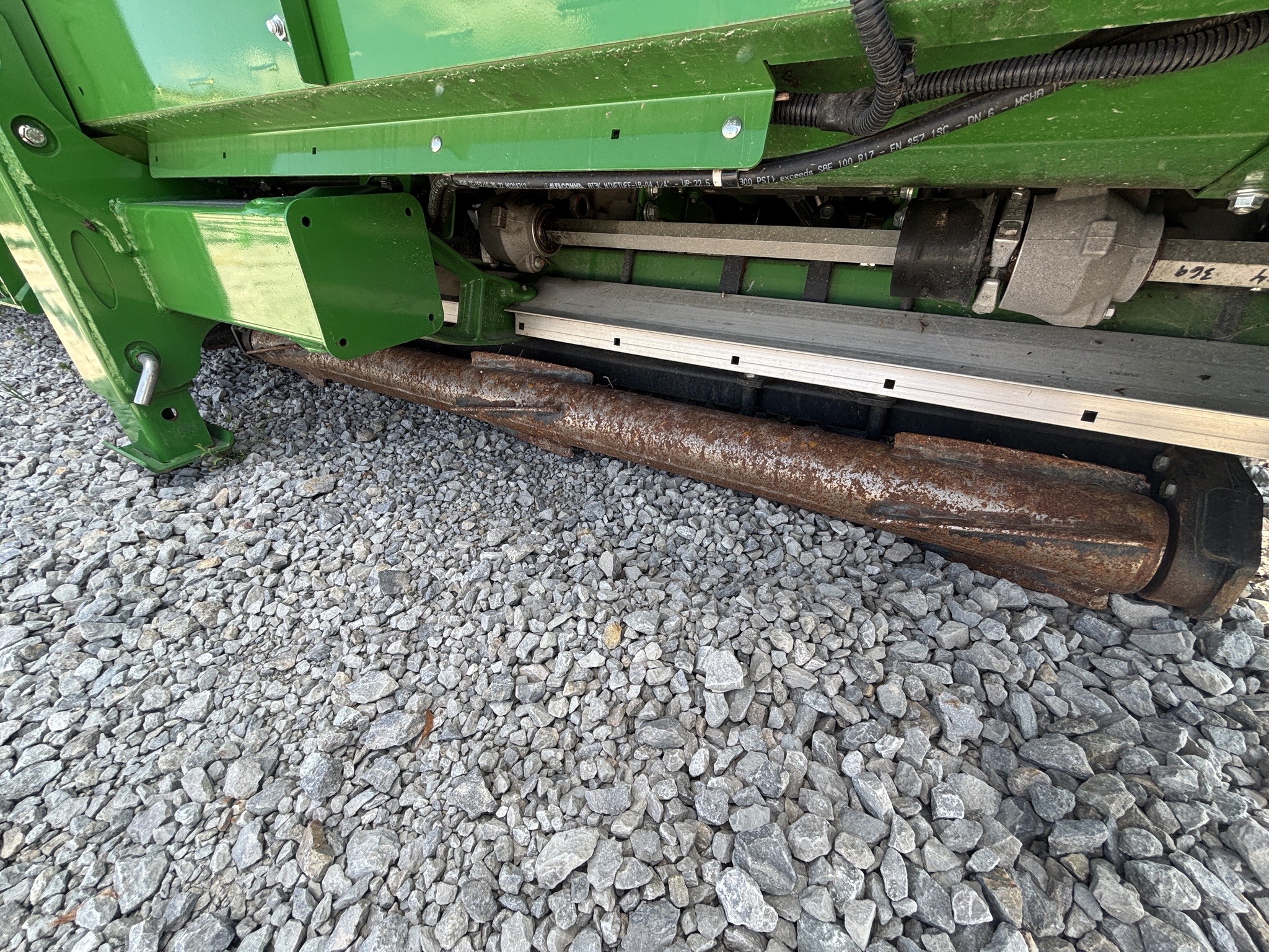 Used 2023 John Deere C8R Corn and Row Crop headers at Koenig Equipment in Urbana, OH - PhotoXL6