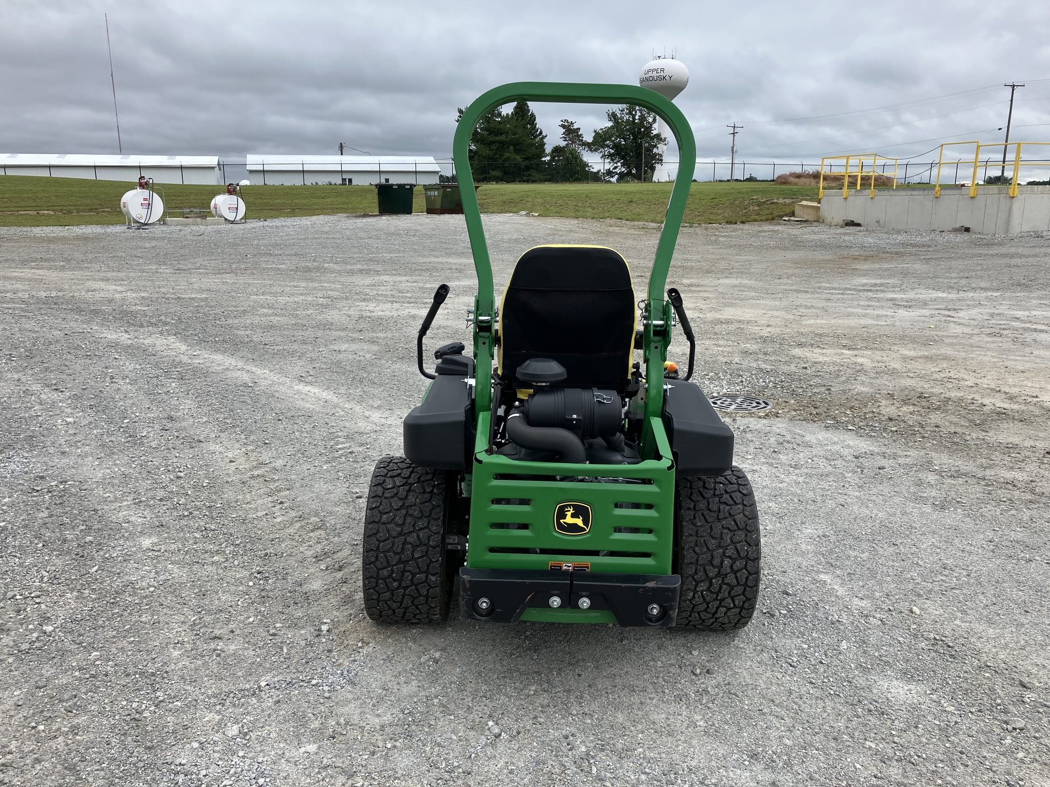 2022 John Deere Z930R Image 6
