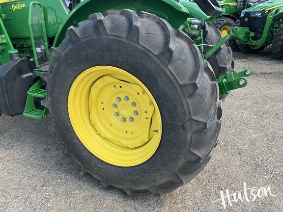 Photo of 2024 John Deere 5100E
