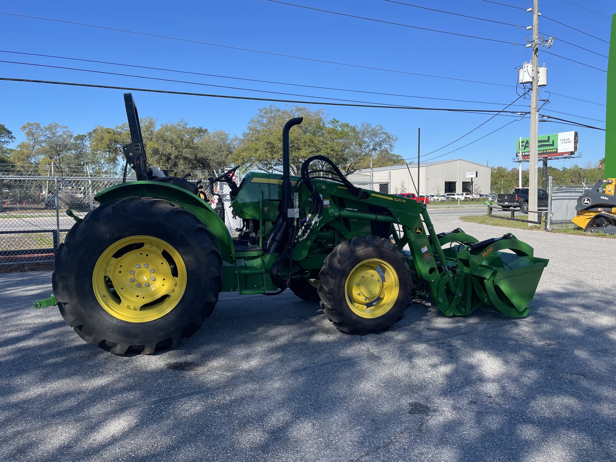 2025 John Deere 5090E Image 9