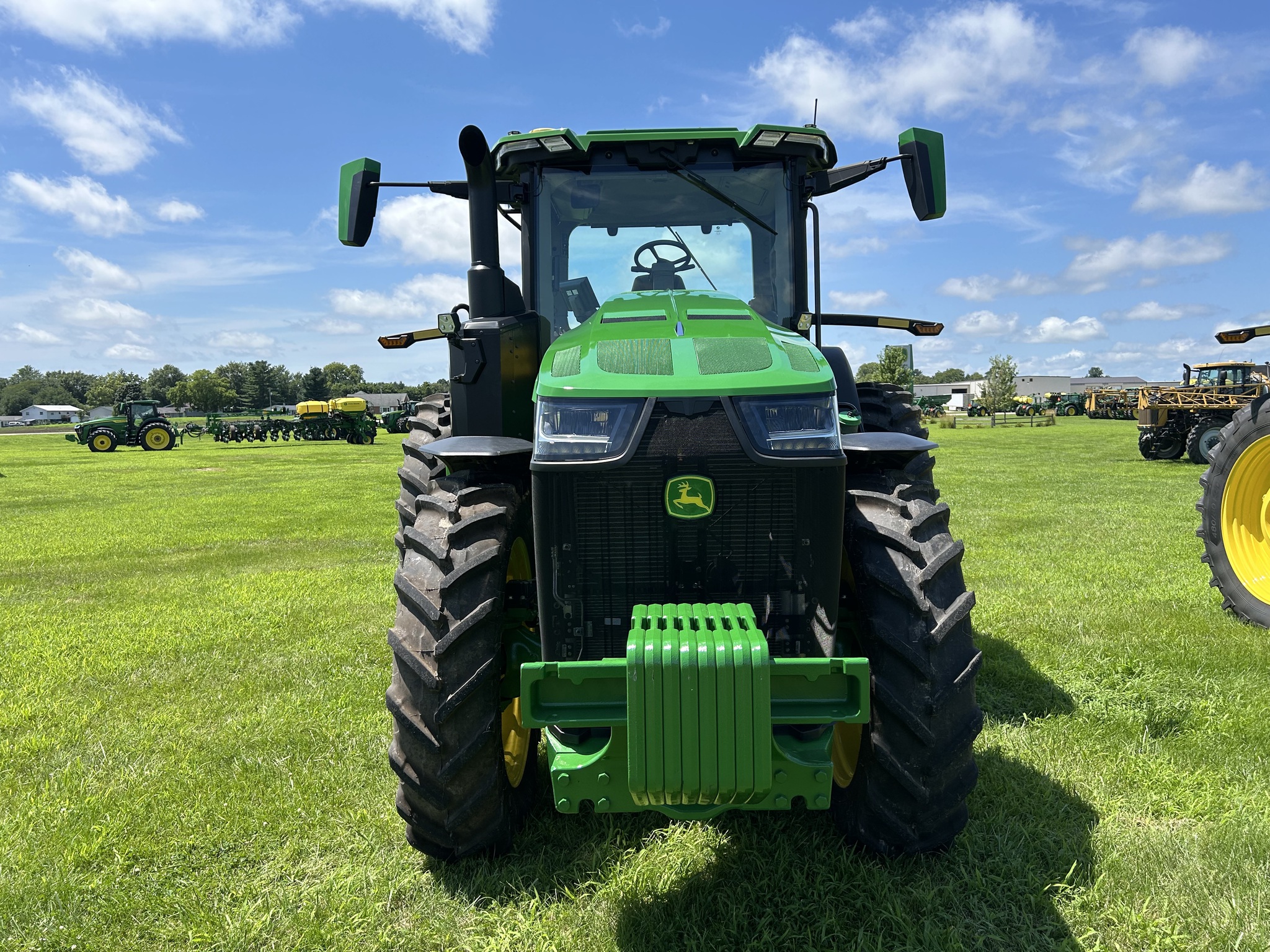  2024 John Deere 8R 250 at Heritage Tractor in Lacon, IL