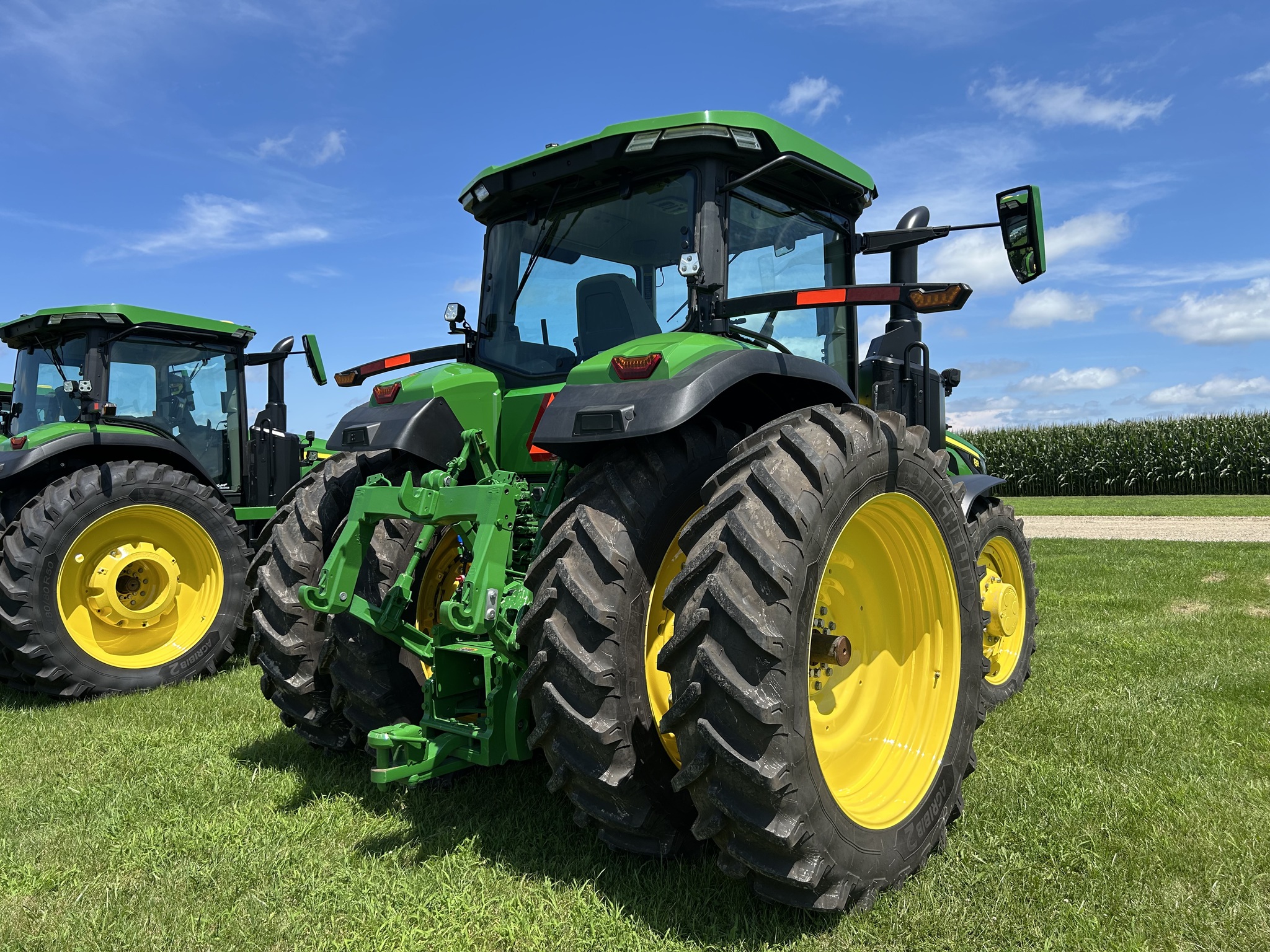  2024 John Deere 8R 250 at Heritage Tractor in Lacon, IL