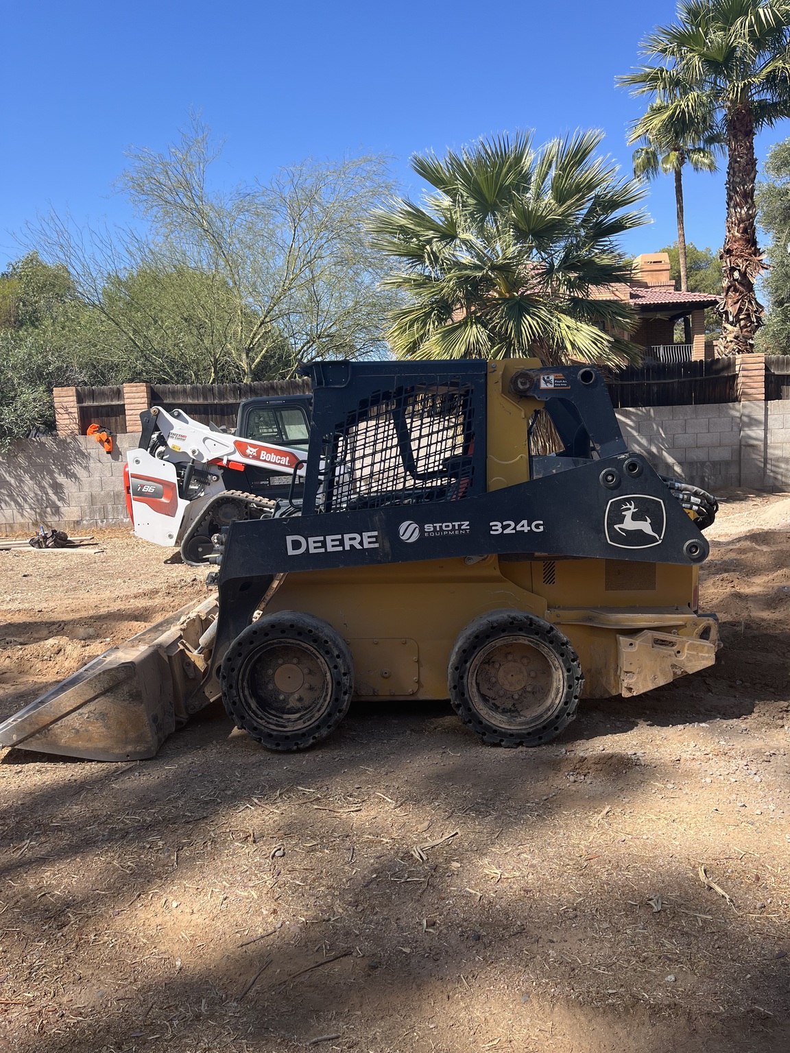 2023 John Deere 324G Image 15