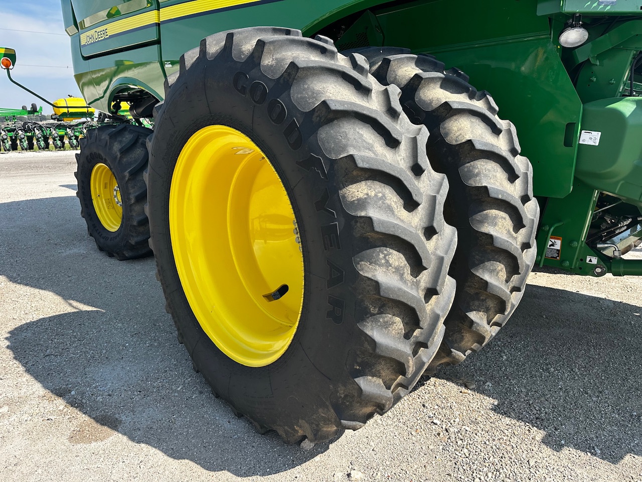  2021 John Deere S770 at Heritage Tractor in Galesburg, IL