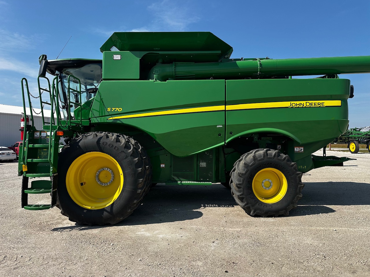  2021 John Deere S770 at Heritage Tractor in Galesburg, IL