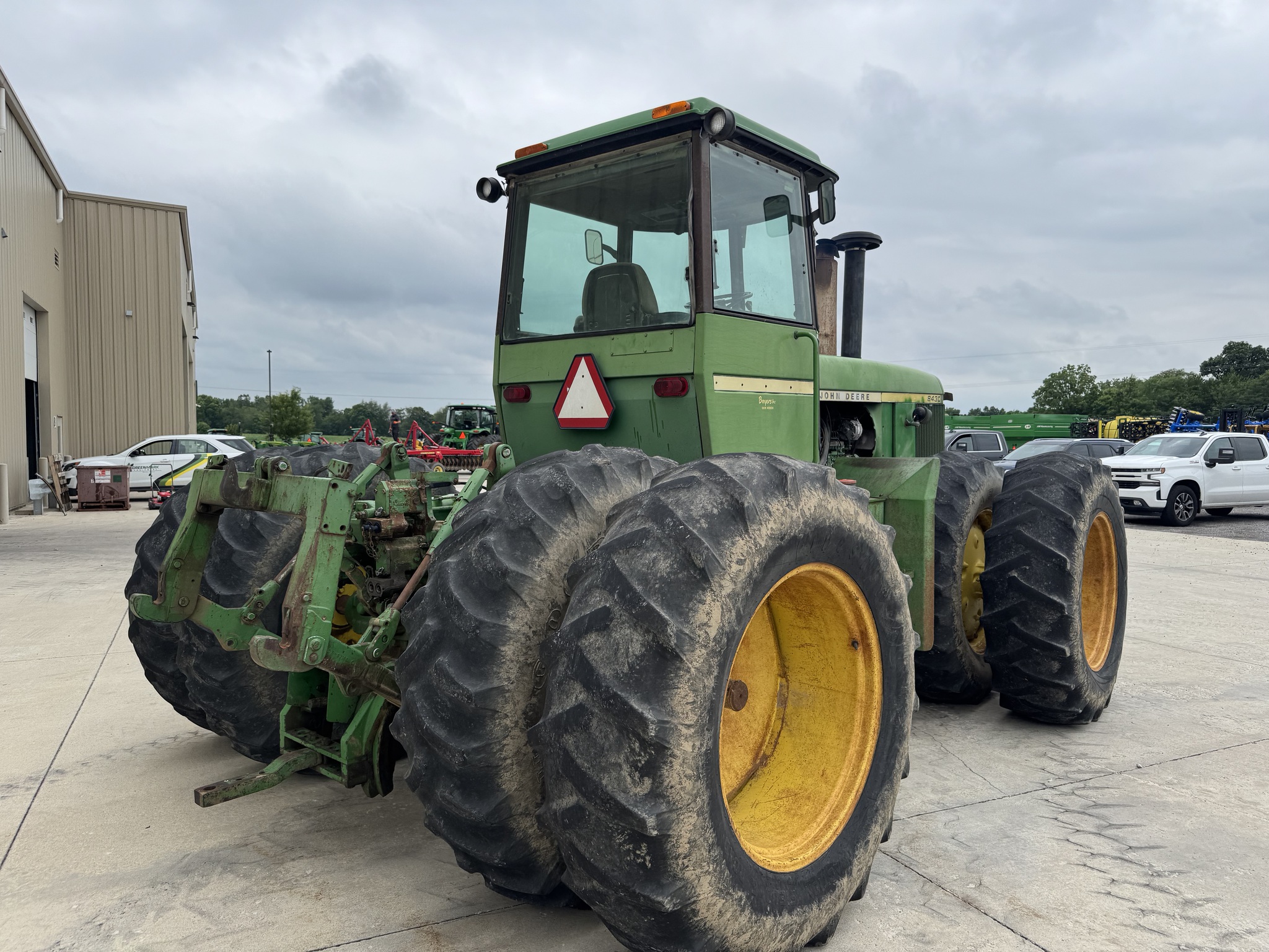 1975 John Deere 8430 Image 4