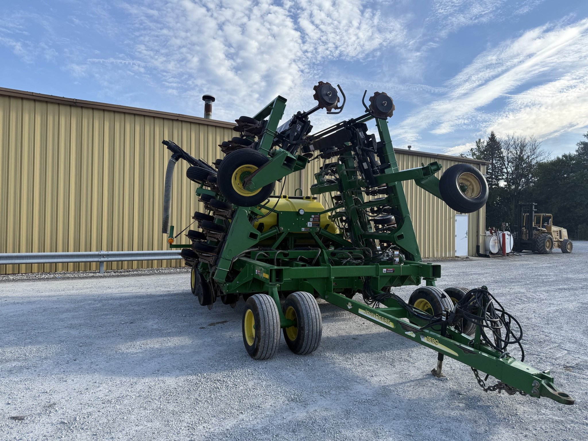 2004 John Deere 1890 Image 1