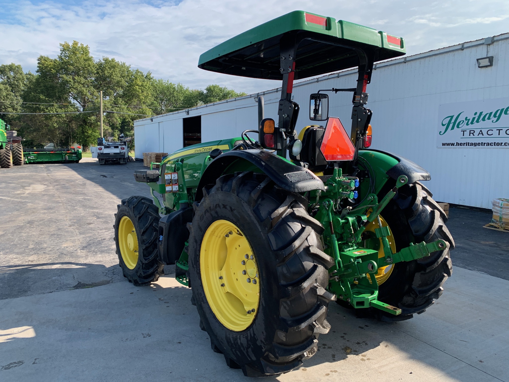 2019 John Deere 5090E at Heritage Tractor in Lamar, MO