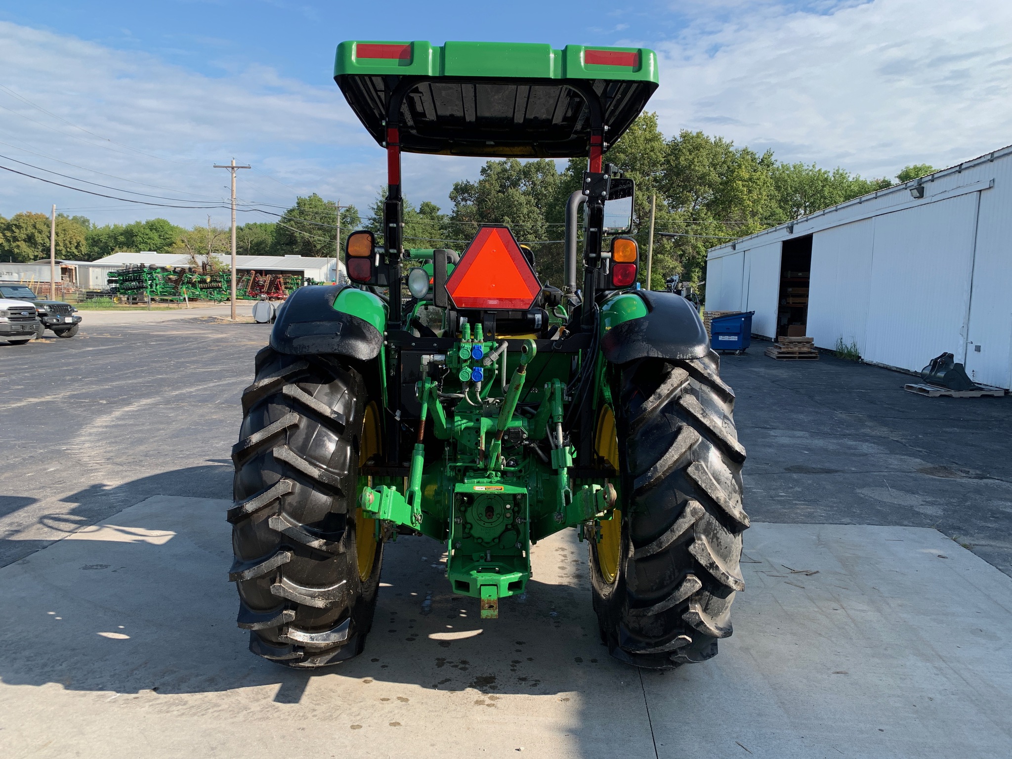  2019 John Deere 5090E at Heritage Tractor in Lamar, MO