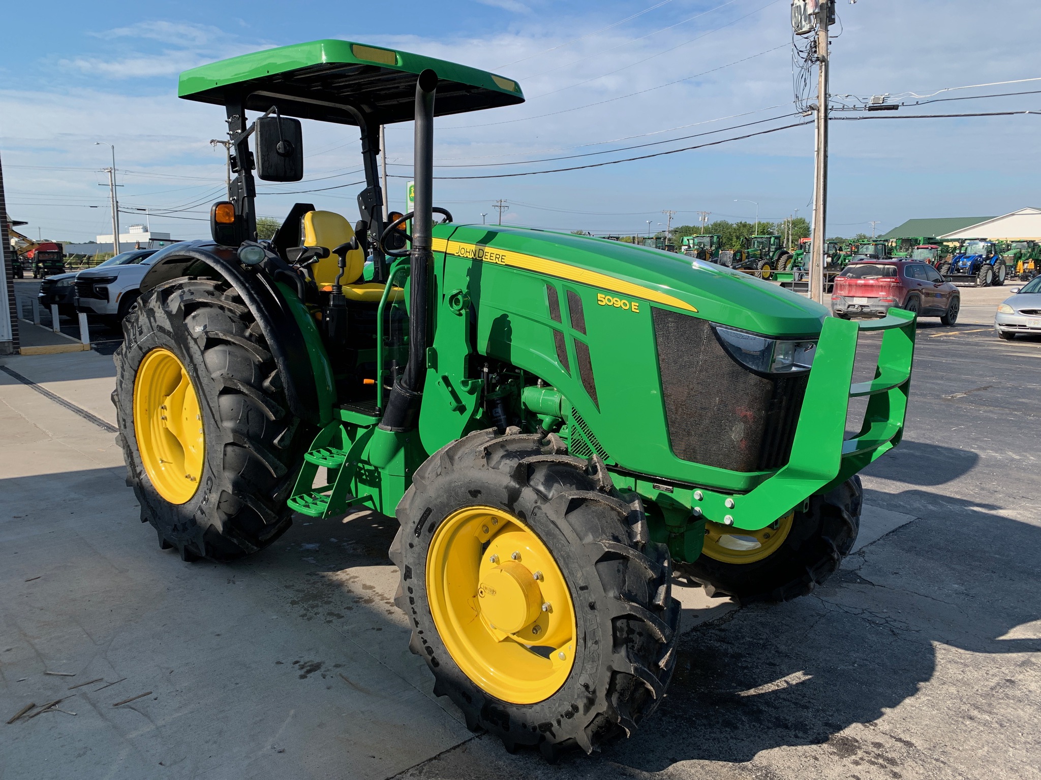  2019 John Deere 5090E at Heritage Tractor in Lamar, MO