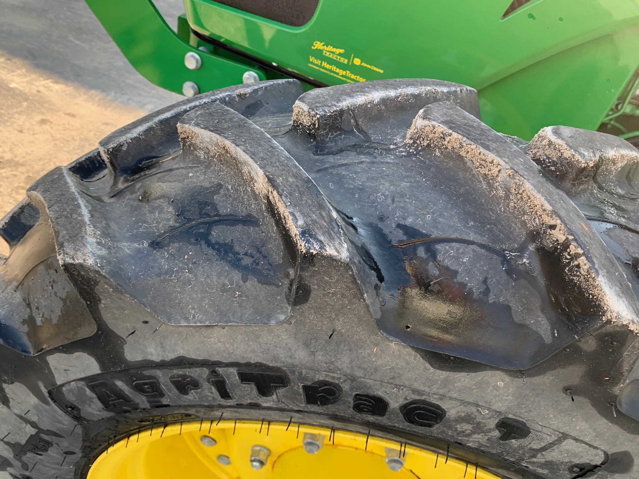  2019 John Deere 5090E at Heritage Tractor in Lamar, MO