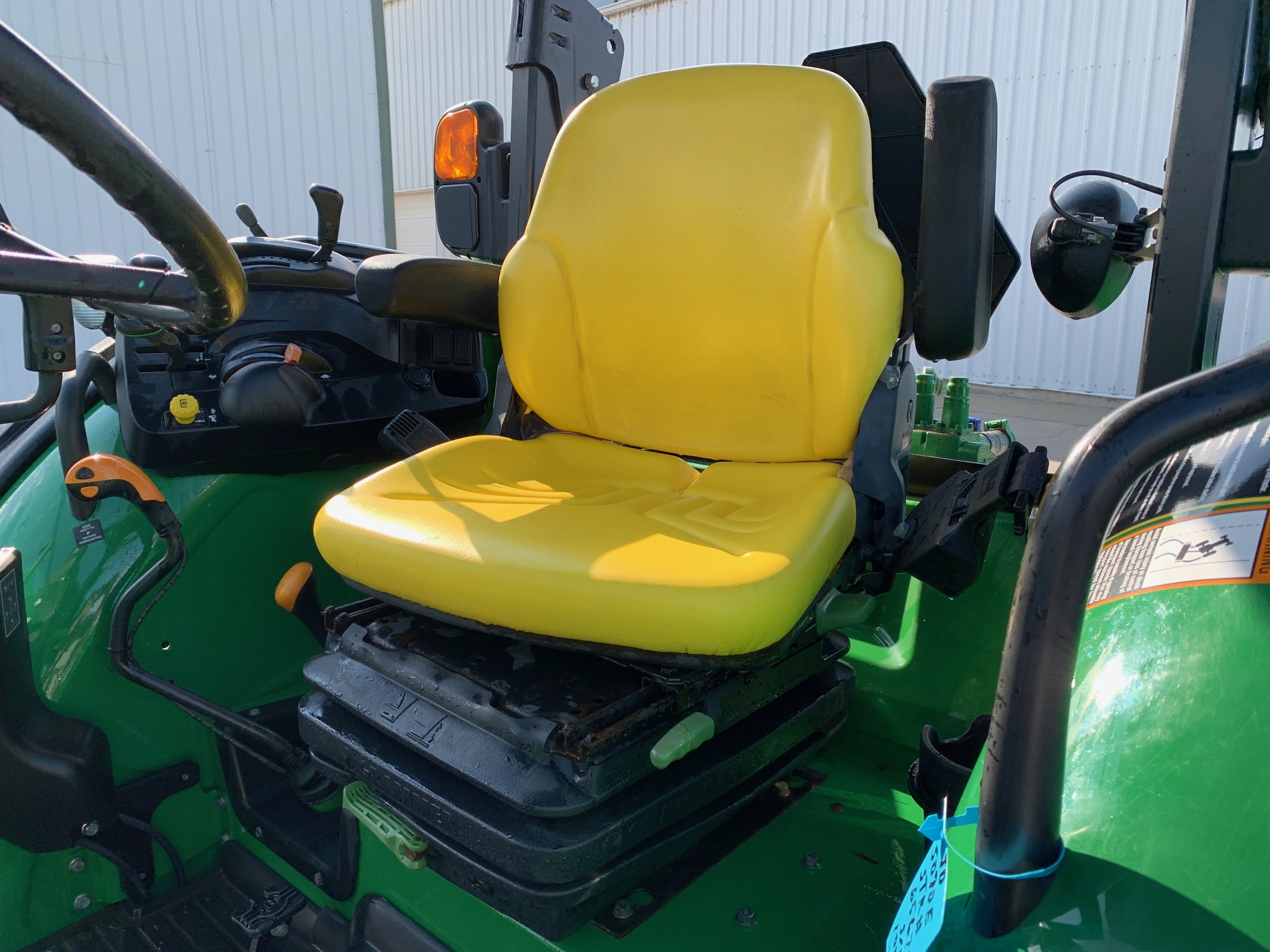  2019 John Deere 5090E at Heritage Tractor in Lamar, MO