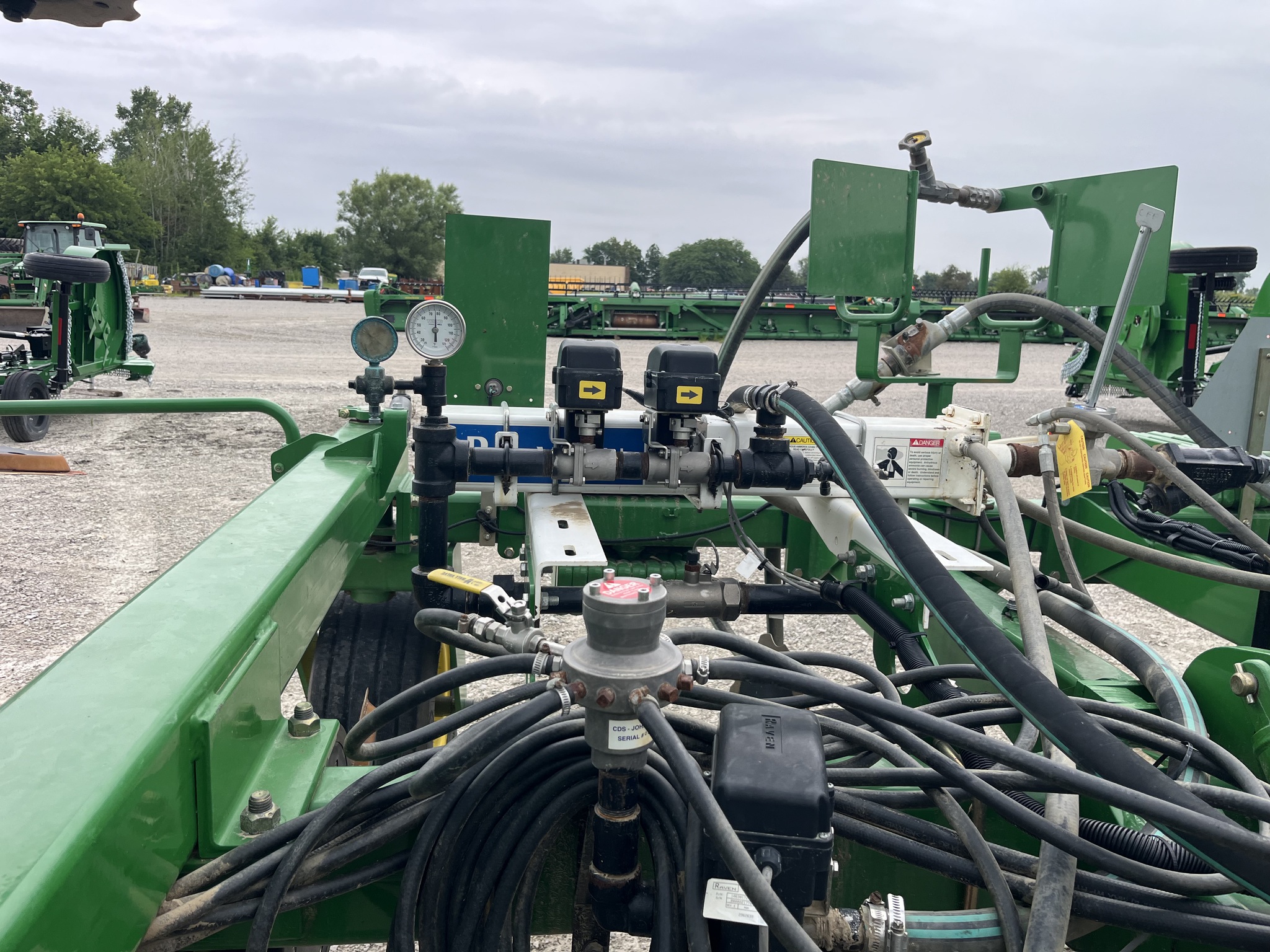 2011 John Deere 2510H Image 15