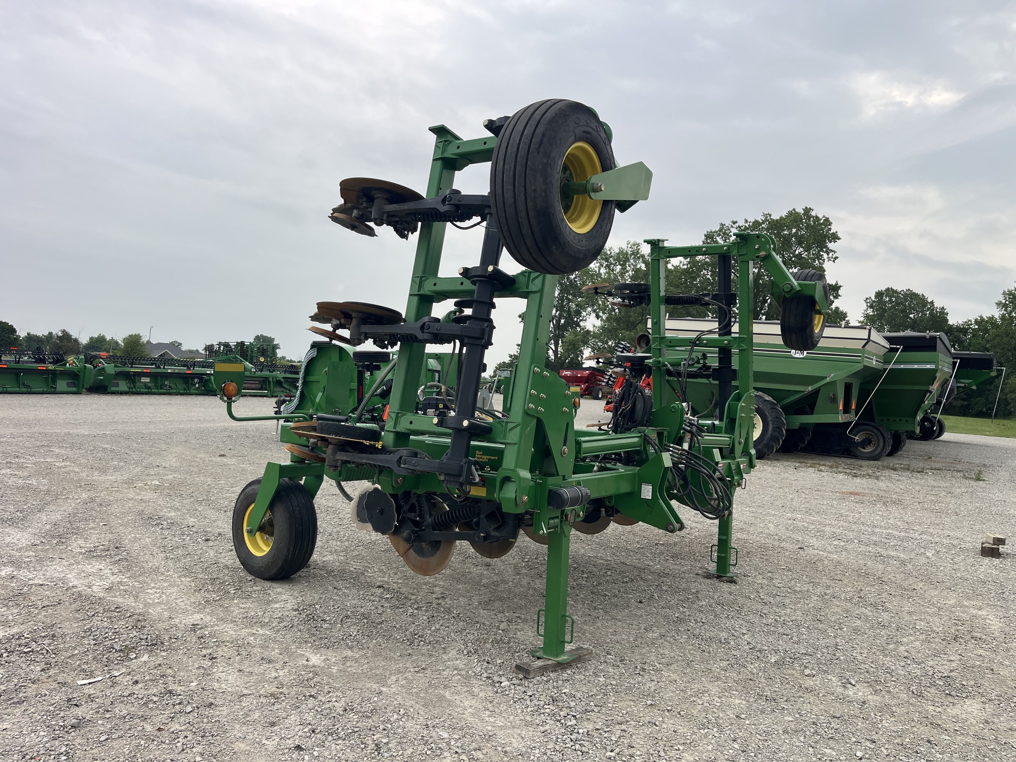 2011 John Deere 2510H Image 7